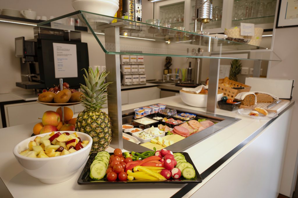 Start your day with us at a relaxed pace.